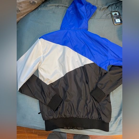 CSG windbreaker. - Picture 4 of 4